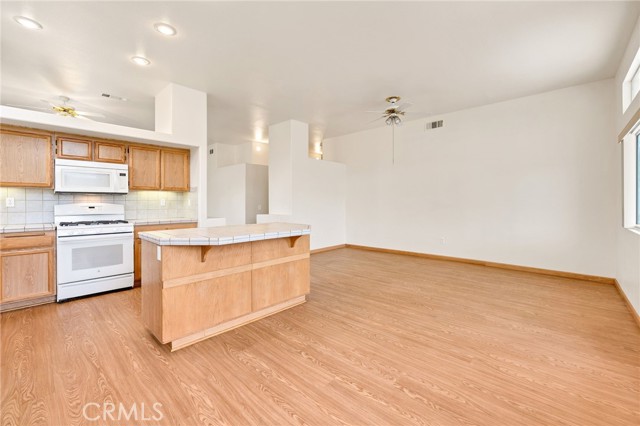 Detail Gallery Image 18 of 57 For 44268 Galicia, Hemet,  CA 92544 - 3 Beds | 2 Baths