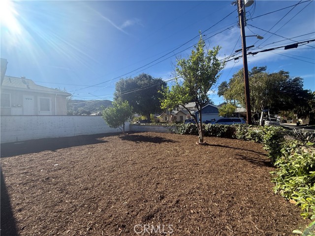 Detail Gallery Image 8 of 52 For 10358 Eldora Ave, Sunland,  CA 91040 - 2 Beds | 2 Baths