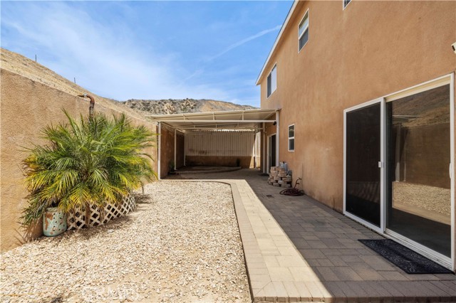 Detail Gallery Image 21 of 23 For 29021 Lomita Dr, Castaic,  CA 91384 - 3 Beds | 2/1 Baths