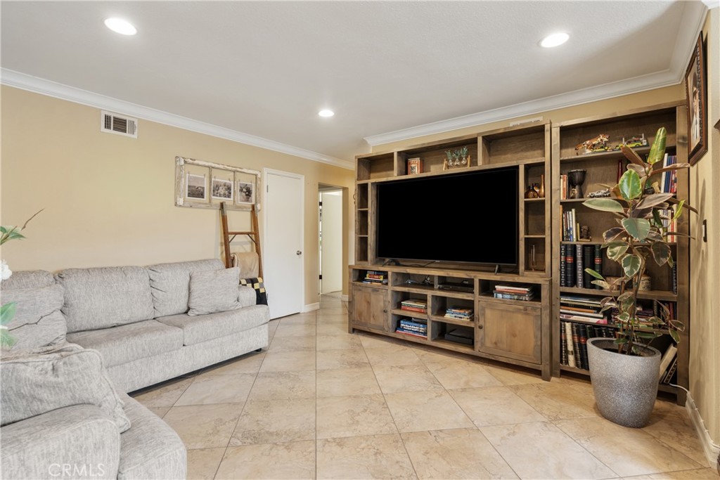 MLS #CV25201186 image #18