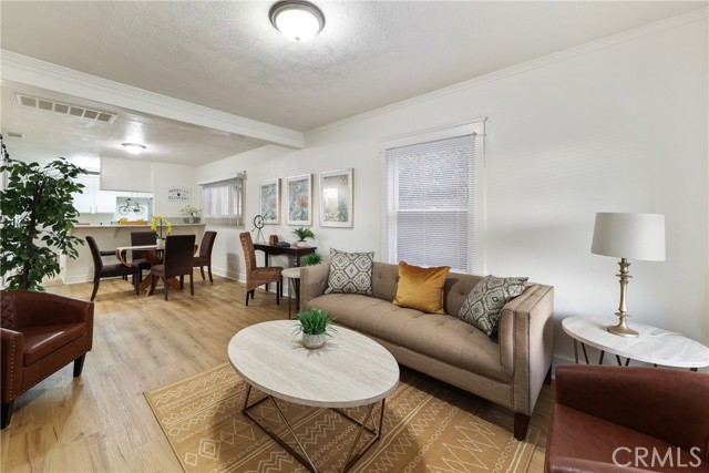 Detail Gallery Image 4 of 16 For 1146 N Loma Vista Dr, Long Beach,  CA 90813 - 2 Beds | 1 Baths