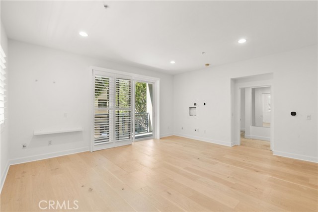 Detail Gallery Image 3 of 39 For 300 E 4th St #205,  Long Beach,  CA 90802 - 2 Beds | 2 Baths