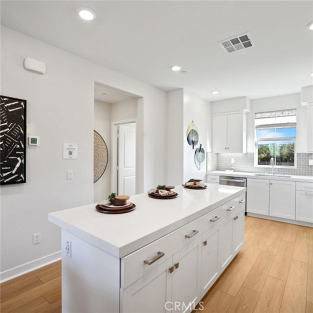 Detail Gallery Image 2 of 24 For 51 Wheelbarrow Rd, Rancho Mission Viejo,  CA 92694 - 2 Beds | 2/1 Baths