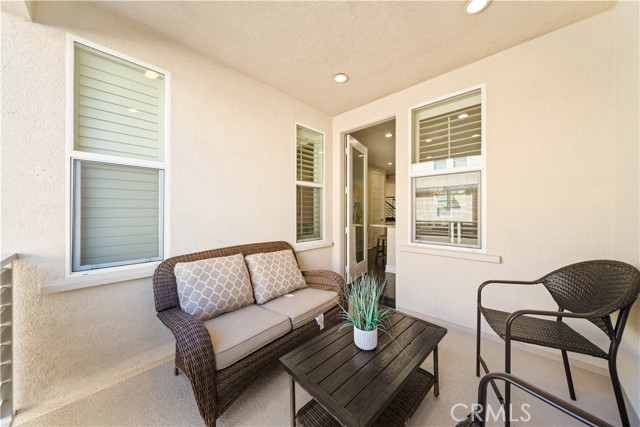 9 Compass Court, Aliso Viejo CA: https://media.crmls.org/medias/7baf0e52-2b89-45b2-938d-7d4ed1cedb33.jpg