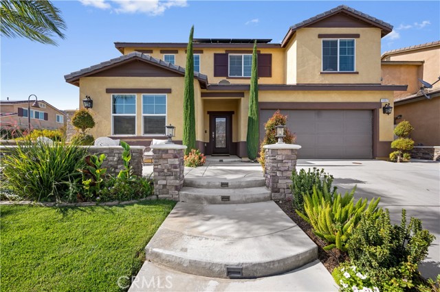 Detail Gallery Image 2 of 42 For 11057 Clear Lake Ln, Corona,  CA 91752 - 4 Beds | 3 Baths