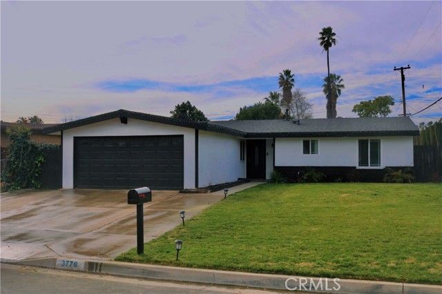 3770 Briarvale St, Corona, CA 92879