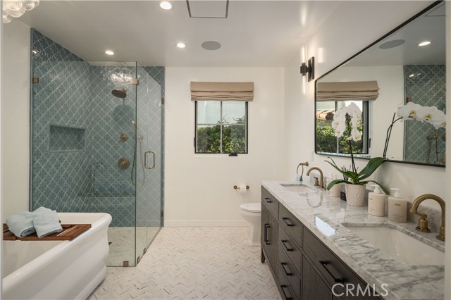 133 N La Jolla Avenue, Los Angeles CA: https://media.crmls.org/medias/7baff9ad-dacf-46d6-8bf2-e1b0a74755c1.jpg
