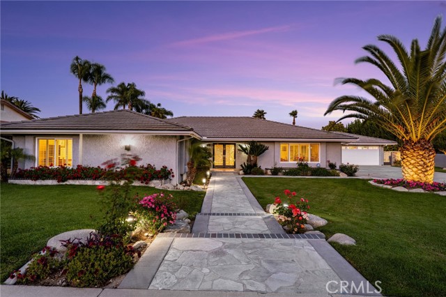 1738 N Ukiah Way, Upland CA: https://media.crmls.org/medias/7bb086b0-b137-43f5-9d02-006ff417a378.jpg