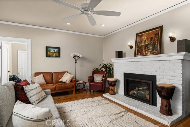 Detail Gallery Image 17 of 73 For 587 E 3rd, Chico,  CA 95928 - 5 Beds | 3 Baths