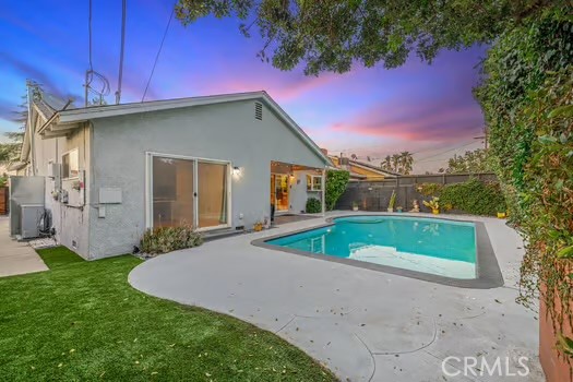 14614 Runnymede Street, Van Nuys CA: https://media.crmls.org/medias/7bb1329b-d208-4e79-9fee-713b724aface.jpg