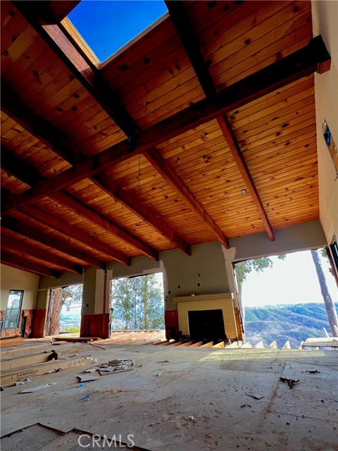 Detail Gallery Image 5 of 22 For 28832 Top of the World, Laguna Beach,  CA 92651 - 4 Beds | 3/1 Baths