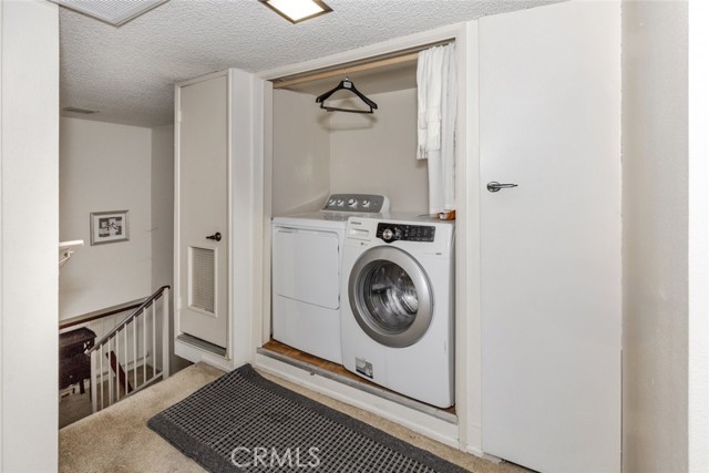 Detail Gallery Image 16 of 27 For 19545 Sherman Way #66,  Reseda,  CA 91335 - 3 Beds | 2/1 Baths