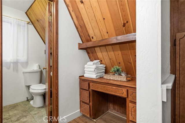 Detail Gallery Image 22 of 40 For 533 W Victoria Ct, Lake Arrowhead,  CA 92352 - 3 Beds | 2 Baths