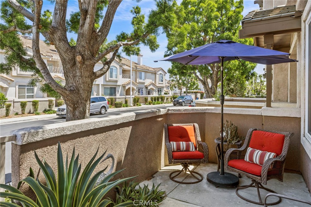 https://media.crmls.org/medias/7bb24161-eb37-4078-80cc-ab2371f042b9.jpg?preset=X-Large