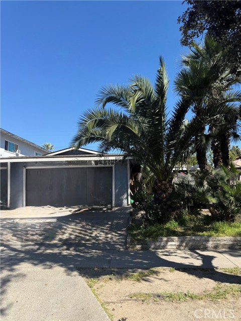 Front Image Thumbnail for CRPW26056246