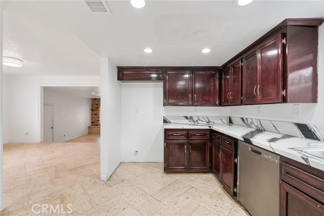 Detail Gallery Image 14 of 47 For 1636 Devore, San Bernardino,  CA 92407 - 3 Beds | 2/1 Baths