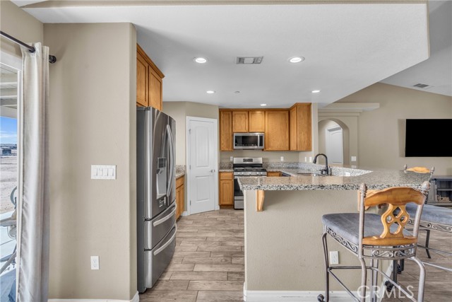 18177 Cherry St, Hesperia CA: https://media.crmls.org/medias/7bb37116-3e6f-4a9d-b4bb-ee2686c138ed.jpg