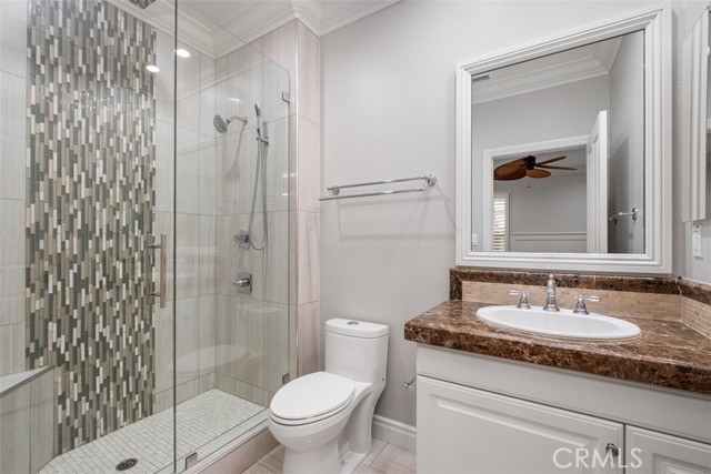 20 Townsend, Irvine CA: https://media.crmls.org/medias/7bb4febf-9205-4a4f-83c5-1c0fbe03edea.jpg