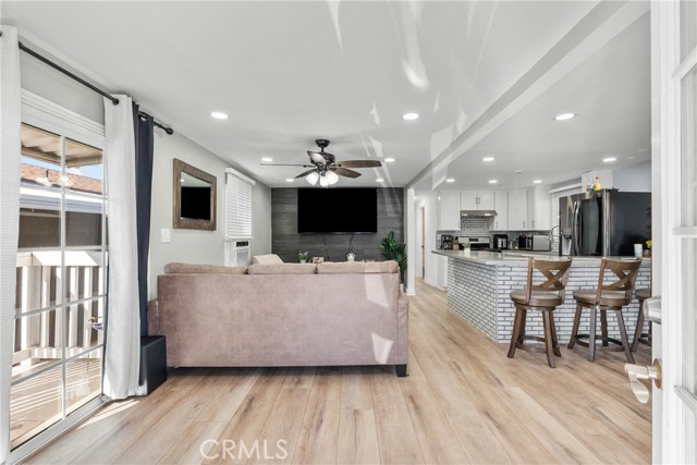 12401 filmore, Sylmar CA: https://media.crmls.org/medias/7bb5720a-0a65-4a81-a0b8-814c84652a46.jpg
