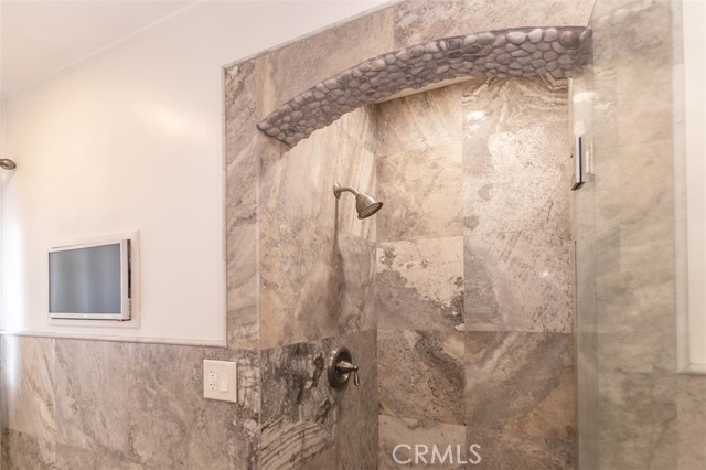 Detail Gallery Image 25 of 41 For 4245 Riverton Ave, Studio City,  CA 91602 - 2 Beds | 3 Baths