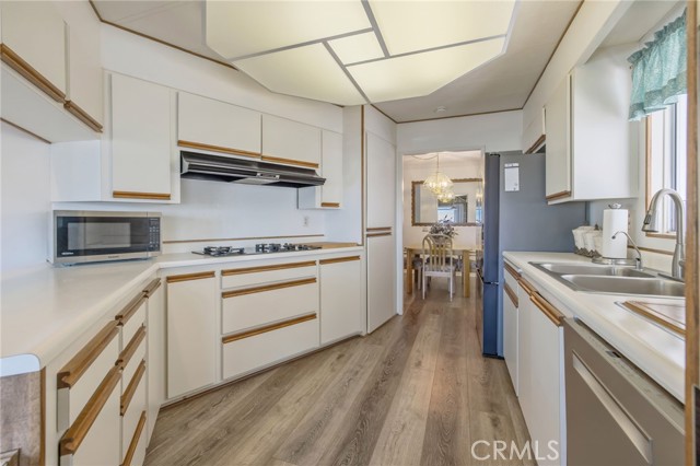 Detail Gallery Image 13 of 27 For 852 Glenoak Dr, Arroyo Grande,  CA 93420 - 2 Beds | 2 Baths