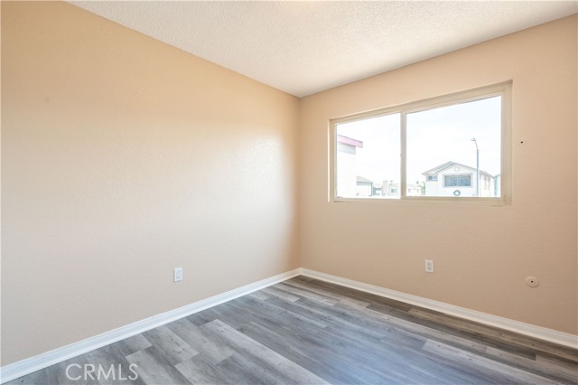 627 East Lincoln Street, Carson CA: https://media.crmls.org/medias/7bb6287a-5d83-42e1-8190-7b1644c9a4bd.jpg