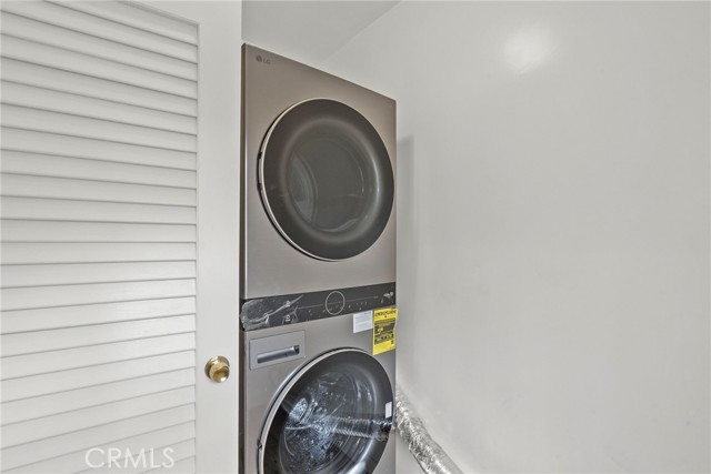Detail Gallery Image 13 of 22 For 18621 Bryant, Northridge,  CA 91324 - 2 Beds | 1 Baths
