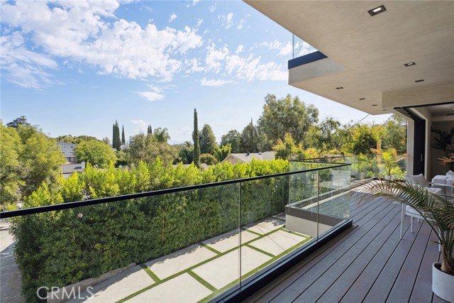 Detail Gallery Image 24 of 65 For 22268 Avenue San Luis, Woodland Hills,  CA 91364 - 5 Beds | 5/1 Baths