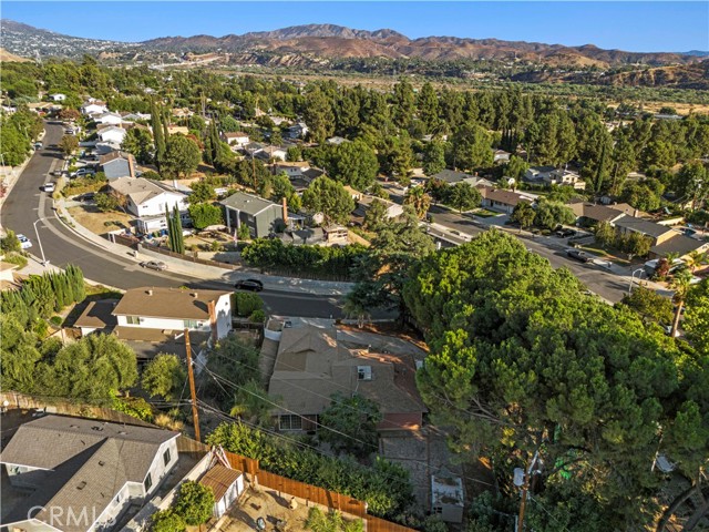 10685 Ledeen Drive, Lakeview Terrace CA: https://media.crmls.org/medias/7bb88e90-998a-44e0-9bd8-314aca8aaeb0.jpg