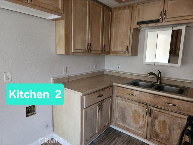 Detail Gallery Image 5 of 39 For 961 Chateau, Barstow,  CA 92311 - 2 Beds | 2 Baths