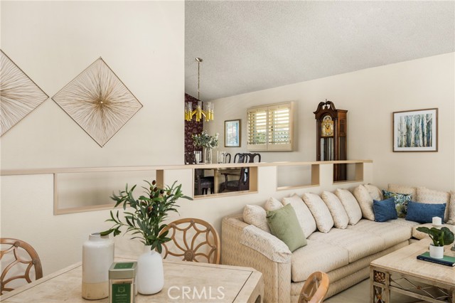 Detail Gallery Image 10 of 62 For 2927 Treeview Pl, Fullerton,  CA 92886 - 4 Beds | 2/1 Baths