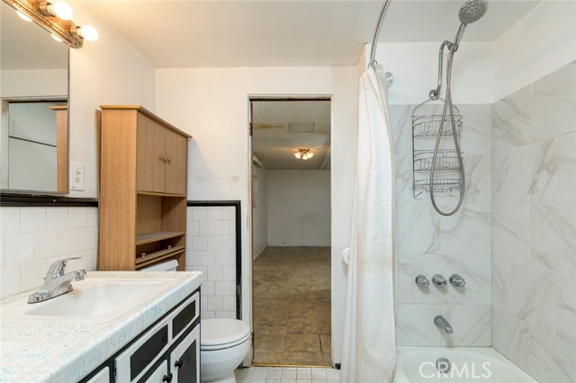4608 Dyer Street, La Crescenta CA: https://media.crmls.org/medias/7bba0d41-ccab-431c-8e5a-3a85681b494d.jpg