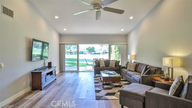 49171 Washington Street, La Quinta CA: https://media.crmls.org/medias/7bbb1a64-d25c-4b08-9ef7-d7f26316390a.jpg