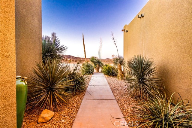 Detail Gallery Image 7 of 19 For 60319 Fairmount Dr, Joshua Tree,  CA 92252 - 4 Beds | 2 Baths