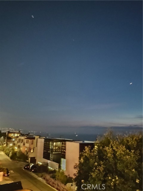 2904 Alma Avenue, Manhattan Beach, California 90266, 3 Bedrooms Bedrooms, ,2 BathroomsBathrooms,Residential,Sold,Alma Avenue,SB21204359