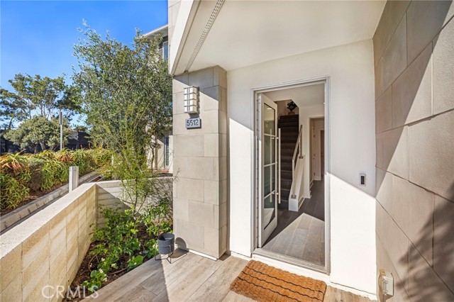 Detail Gallery Image 4 of 43 For 5512 Seashore, Newport Beach,  CA 92663 - 3 Beds | 3 Baths