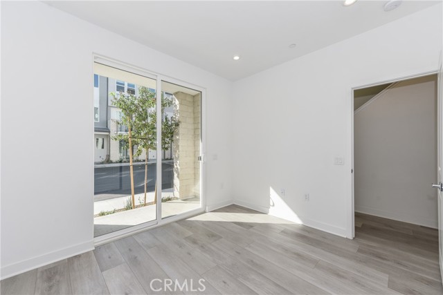Detail Gallery Image 5 of 48 For 1418 S Urbana St, Anaheim,  CA 92805 - 4 Beds | 3/1 Baths