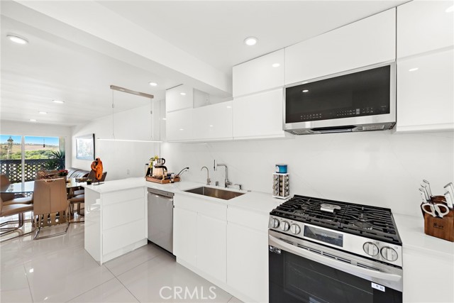 Detail Gallery Image 9 of 38 For 23421 Caminito Telmo, Laguna Hills,  CA 92653 - 1 Beds | 1/1 Baths
