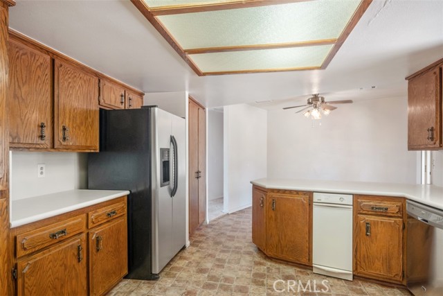 Detail Gallery Image 11 of 37 For 58697 Santa Barbara Dr, Yucca Valley,  CA 92284 - 3 Beds | 2 Baths