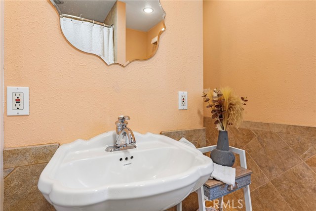 Detail Gallery Image 18 of 34 For 1116 W 21st St, Santa Ana,  CA 92706 - 3 Beds | 2 Baths