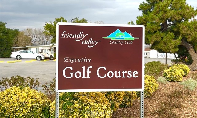 Detail Gallery Image 34 of 66 For 26832 Avenue of the Oaks #D,  Newhall,  CA 91321 - 2 Beds | 2 Baths