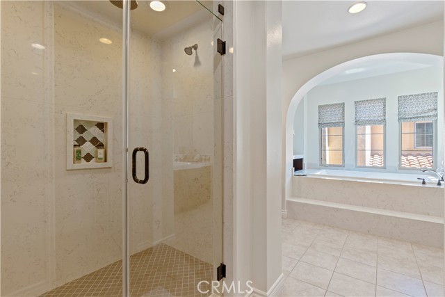 Detail Gallery Image 35 of 46 For 9 Spanish Moss, Irvine,  CA 92602 - 6 Beds | 5 Baths