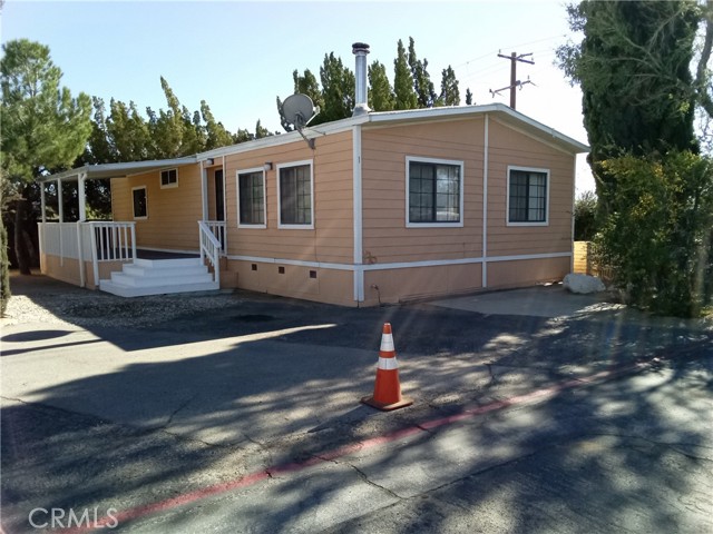 Detail Gallery Image 5 of 28 For 21922 Ottowa Rd #1,  Apple Valley,  CA 92308 - 2 Beds | 2 Baths