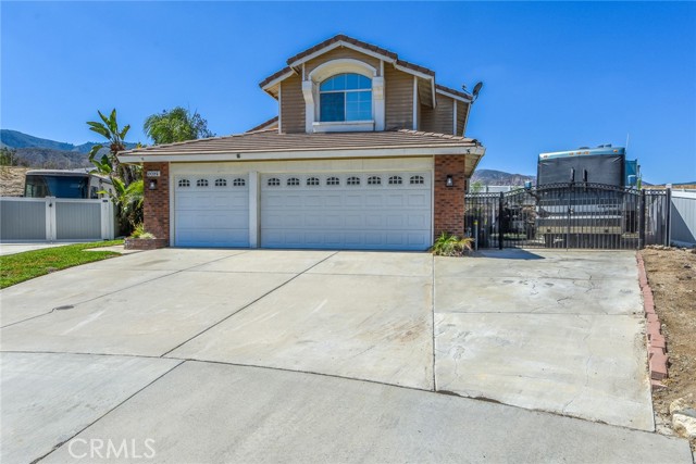 Detail Gallery Image 1 of 37 For 13021 Fescue Ct, –,  CA 92883 - 4 Beds | 3 Baths