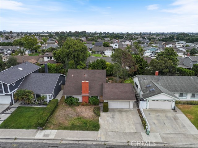 Detail Gallery Image 7 of 38 For 17172 Berlin Ln, Huntington Beach,  CA 92649 - 3 Beds | 2 Baths