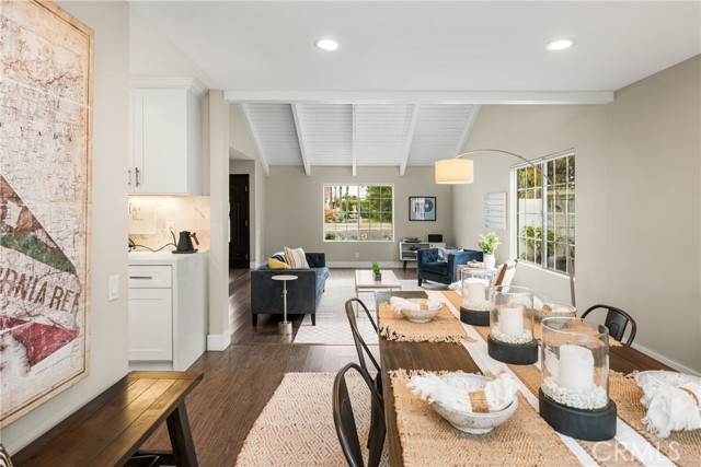 Detail Gallery Image 17 of 75 For 342 S Silverbrook Dr., Anaheim Hills,  CA 92807 - 5 Beds | 4 Baths