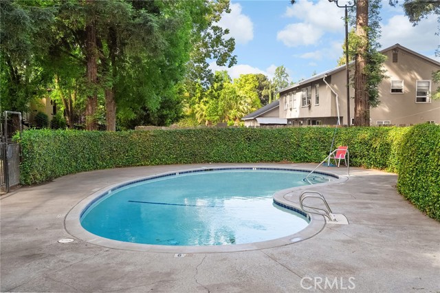 Detail Gallery Image 4 of 28 For 1114 Nord Ave #11,  Chico,  CA 95926 - 3 Beds | 2 Baths