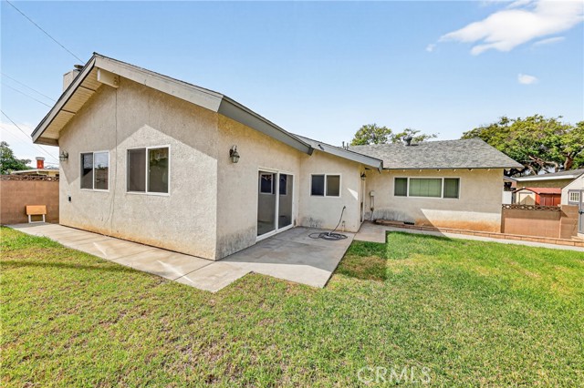 Image 37 of 53 For 13220 Fonseca Ave