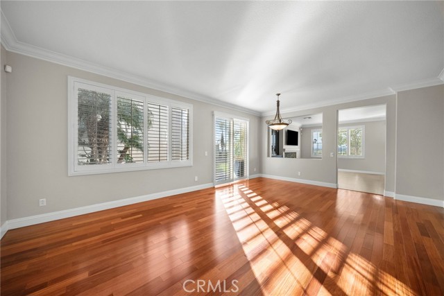 Detail Gallery Image 6 of 58 For 27641 Atlas Ln, Canyon Country,  CA 91351 - 4 Beds | 2/1 Baths