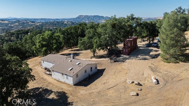 Detail Gallery Image 2 of 38 For 6250 Gage Irving Rd, Paso Robles,  CA 93446 - 3 Beds | 3 Baths